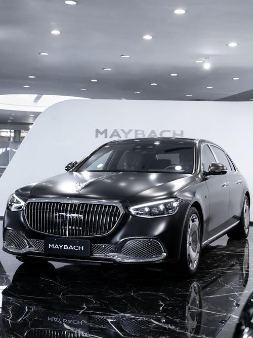 佛山303岚图汽车的售后服务让用户无忧出行，迈巴赫未来的豪华车趋势