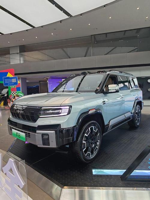 佛山303比亚迪方程豹硬派越野的爆款，英菲尼迪35周年与你共成长